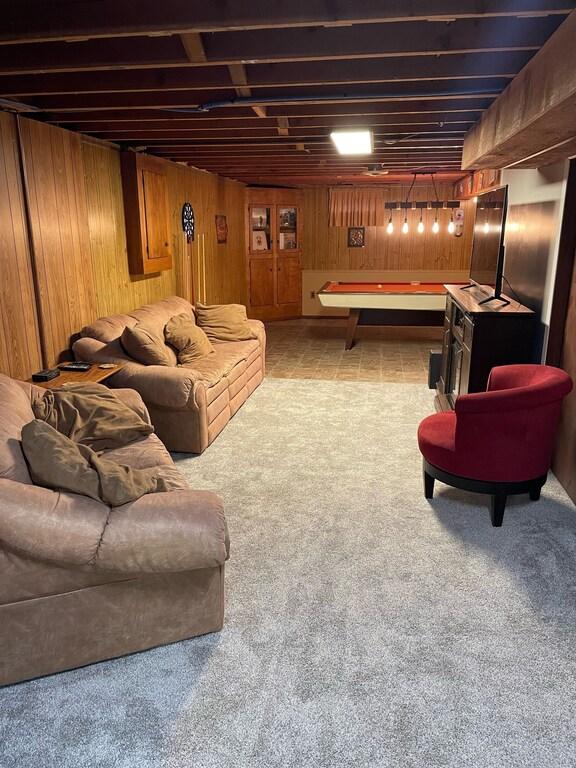 Adventure Home in Center of the Quad Cities Pet Policy