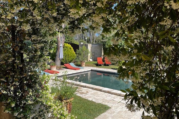 Pet Friendly Charming Property in Provence Village