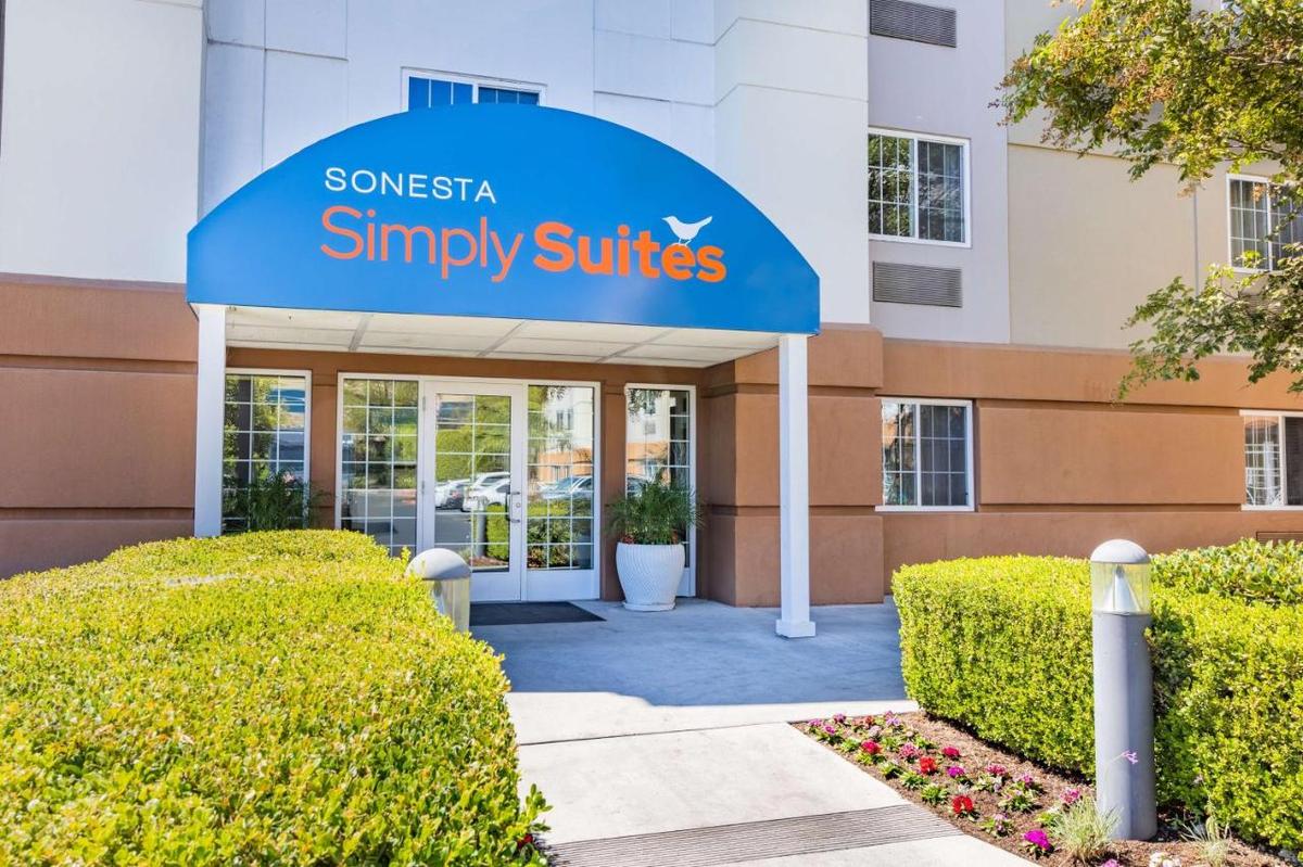 Sonesta Simply Suites Irvine East Foothill Pet Policy