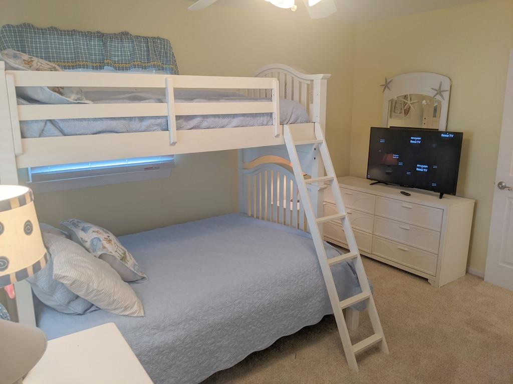 Holly's Cameron Street House Pet Policy