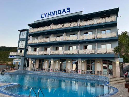 Pet Friendly Hotel Lyhnidas