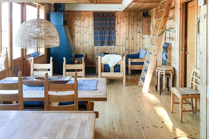 Pet Friendly Stunning Home in Lofsdalen with Sauna & 3 Bedrooms