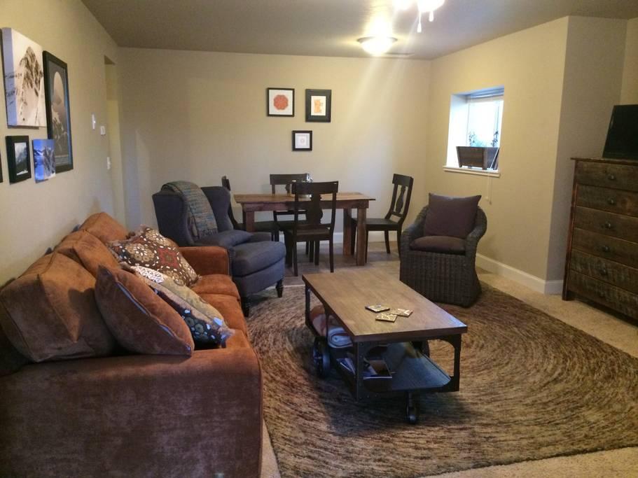 Gallatin Gateway Airbnb Rentals Pet Policy