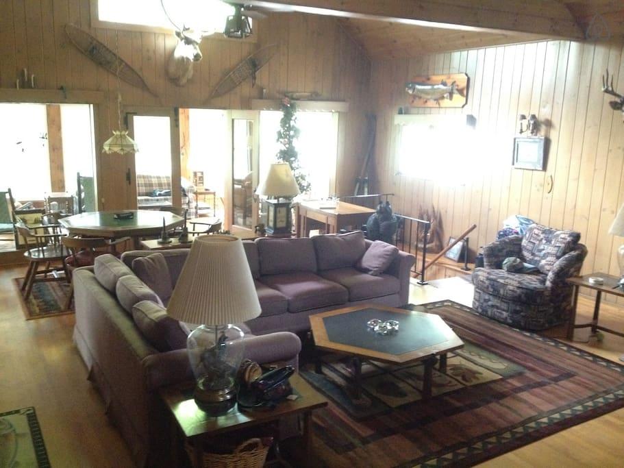 Ogema Airbnb Rentals Pet Policy