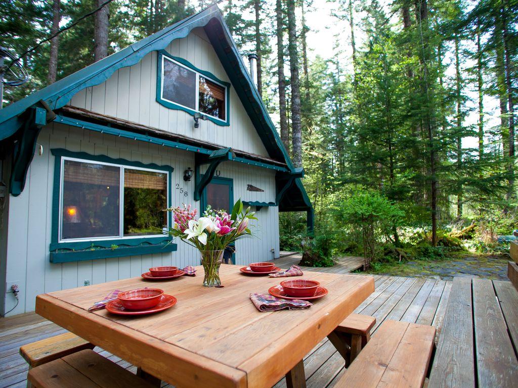 dog friendly cottages ashford in the water