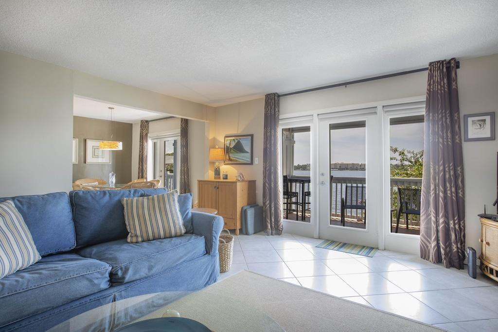 Waterside at Coquina Key South Village Pet Policy