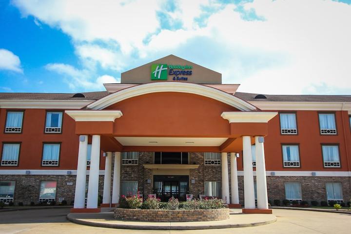 Pet Friendly Holiday Inn Express Hotel and Suites Nacogdoches an IHG Hotel