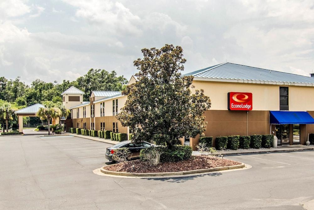 Pet Friendly Hotels In Darien Ga Bringfido