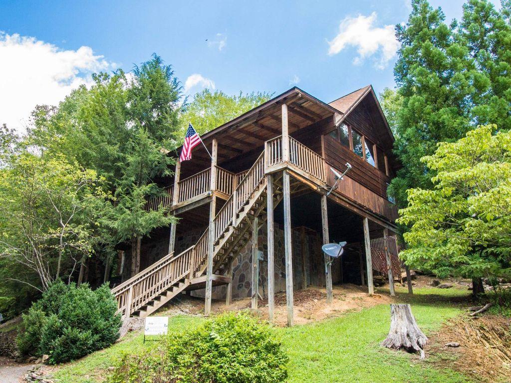 Marietta's Dream Pet Policy