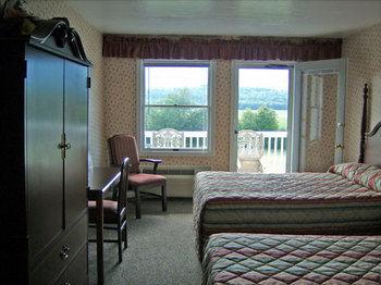 North Conway Mountain Inn Pet Policy