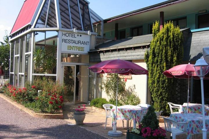 Pet Friendly Hotel Restaurant Les Deux Sapins