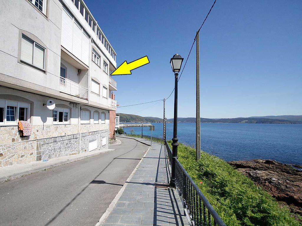 Pet Friendly Apartment with Sea Views