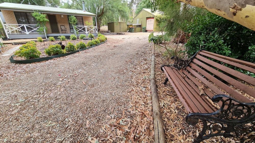 Pet Friendly Barossa Country Cottages
