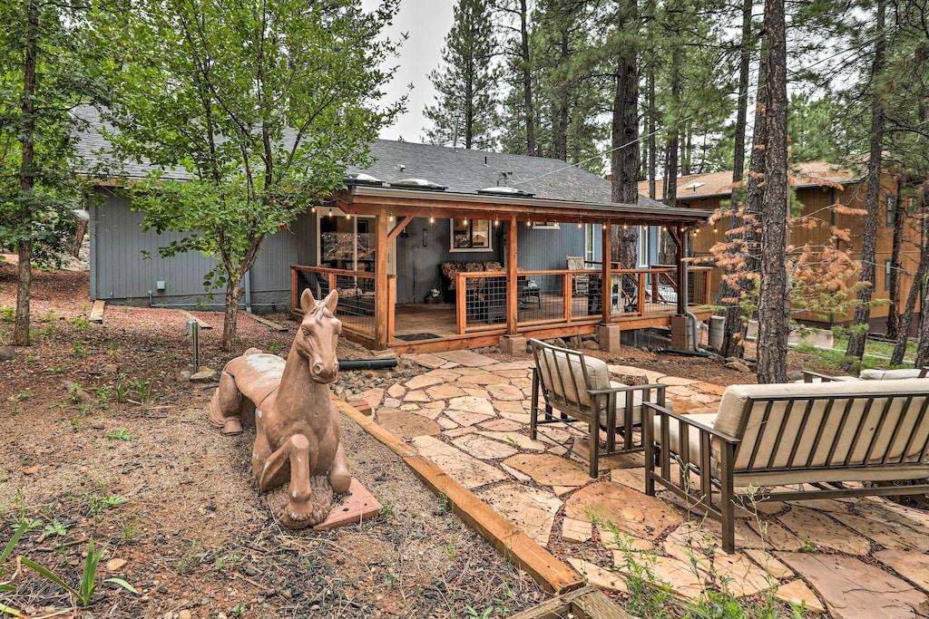 Family Cabin in Munds Park with BBQ Pet Policy