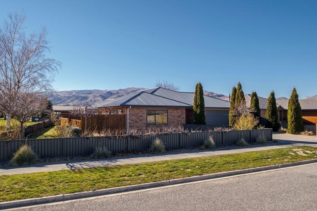 Seldom Inn Pet Policy