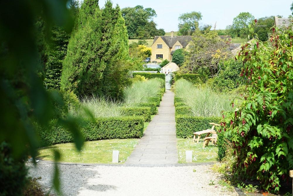 Pet Friendly Cotswold House Hotel & Spa
