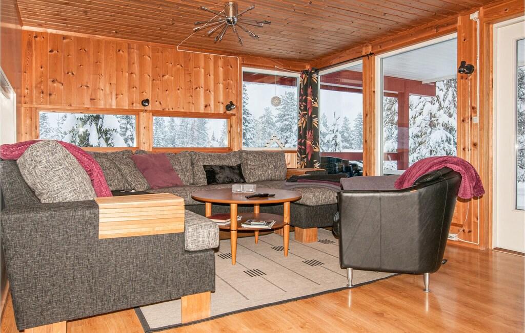 Pet Friendly Amazing 5BR Home with Sauna