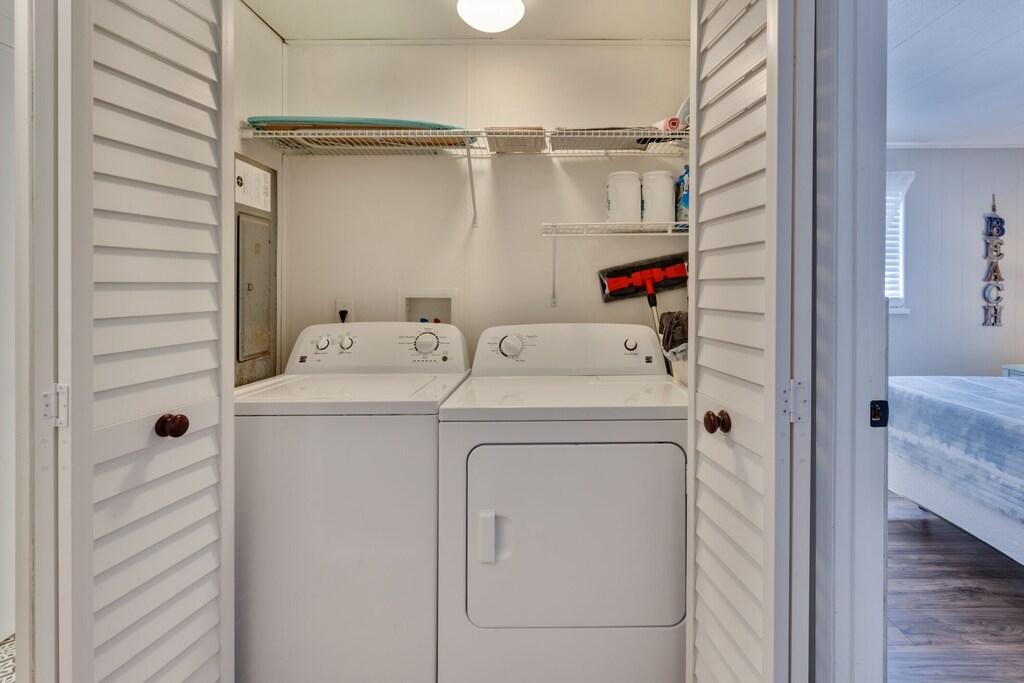 Cozy Cottage Getaway in St Augustine Shores Pet Policy