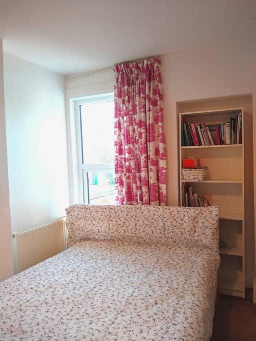 Pet Friendly Tonbridge Airbnb Rentals