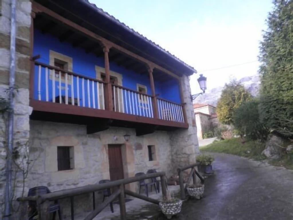 Pet Friendly Typical Rural Asturian Cottage with Garden