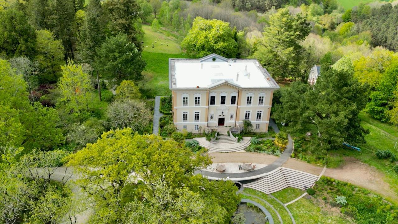 Pet Friendly Chateau de Bézyl