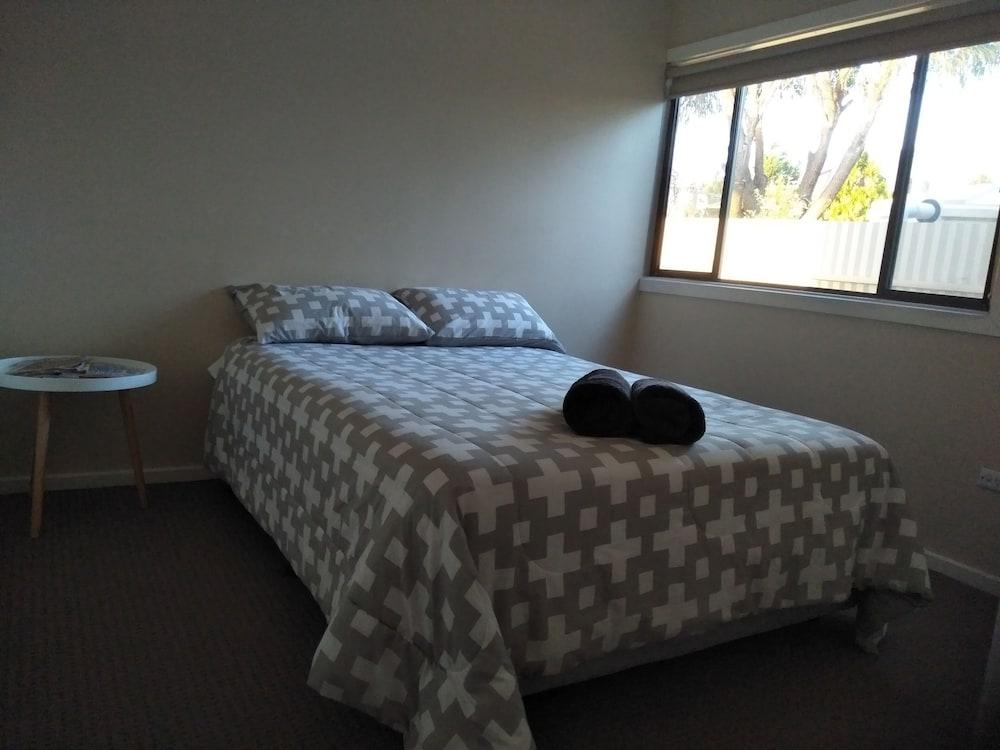 Pet Friendly Port Lincoln Holiday Home