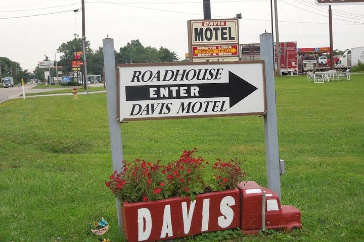 Pet Friendly Davis Motel