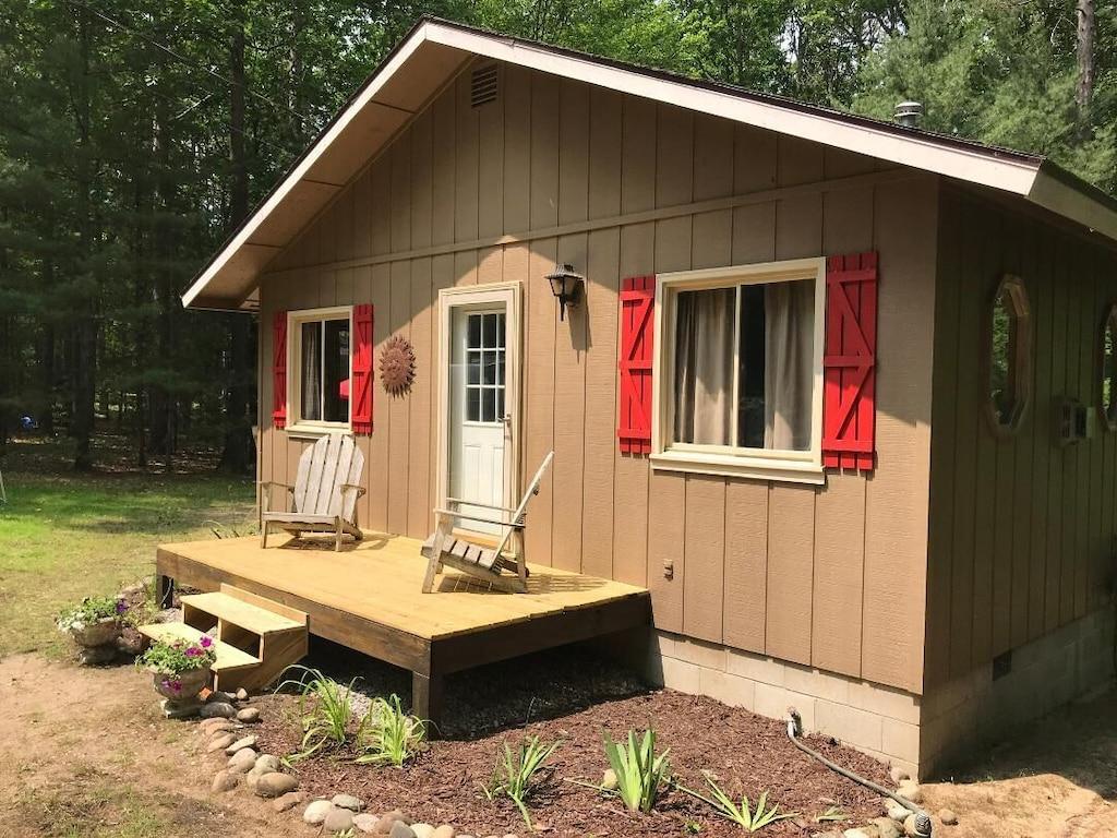 Cozy Cottage in the Pines Pet Policy