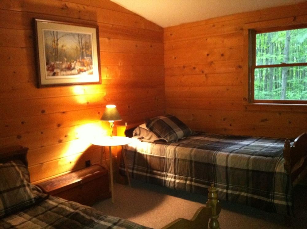 Pet Friendly Bliss Cabin in the Woods