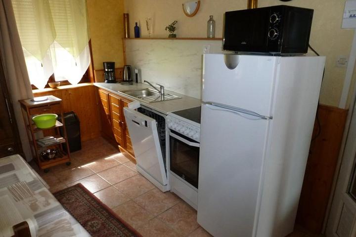 Pet Friendly 2-Bedroom House Feif in Calais