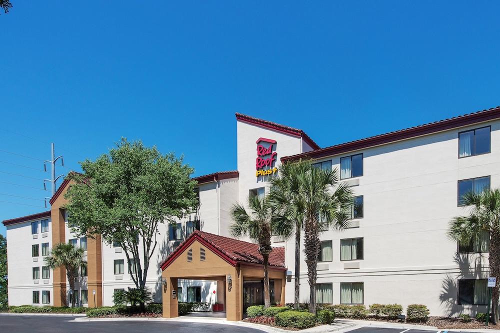 Pet Friendly Red Roof Inn PLUS+ Gainesville