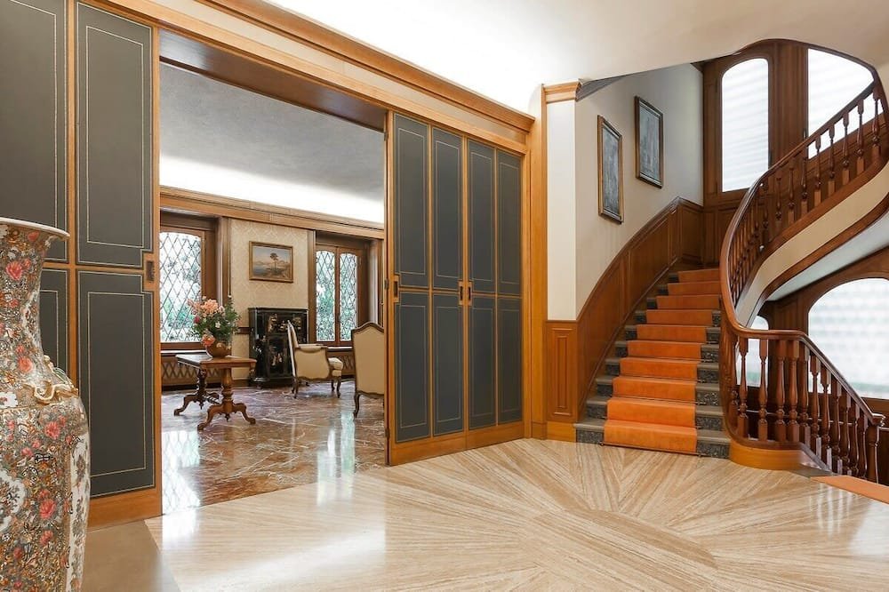 Photo of a vacation rental that welcomes dogs in Grottaferrata.