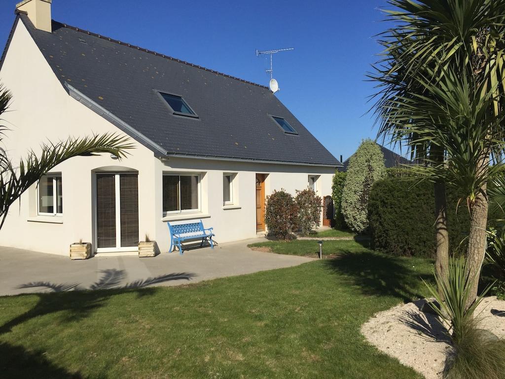 Spacious Seaside House in a Quiet Corner Pet Policy