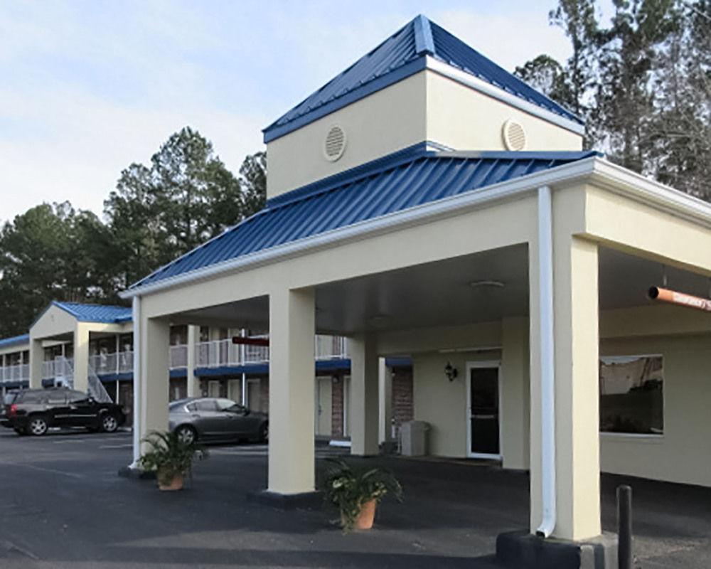 walterboro sc hotels that allow dogs