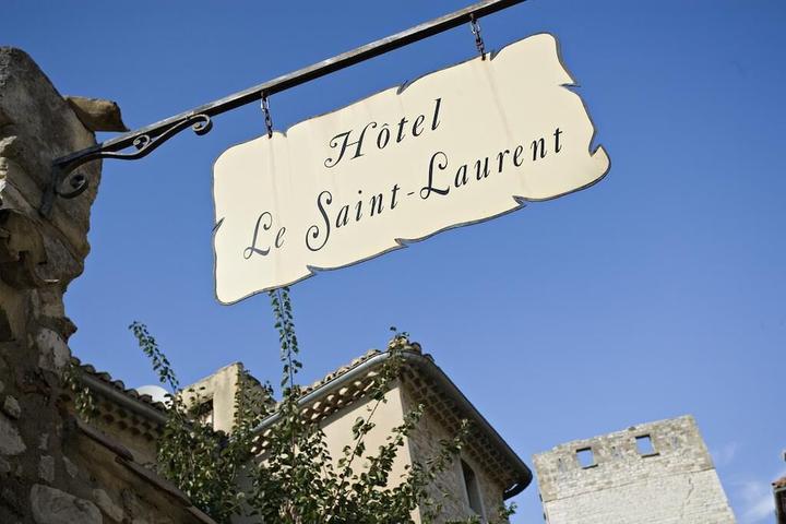 Pet Friendly Hotel Le Saint Laurent