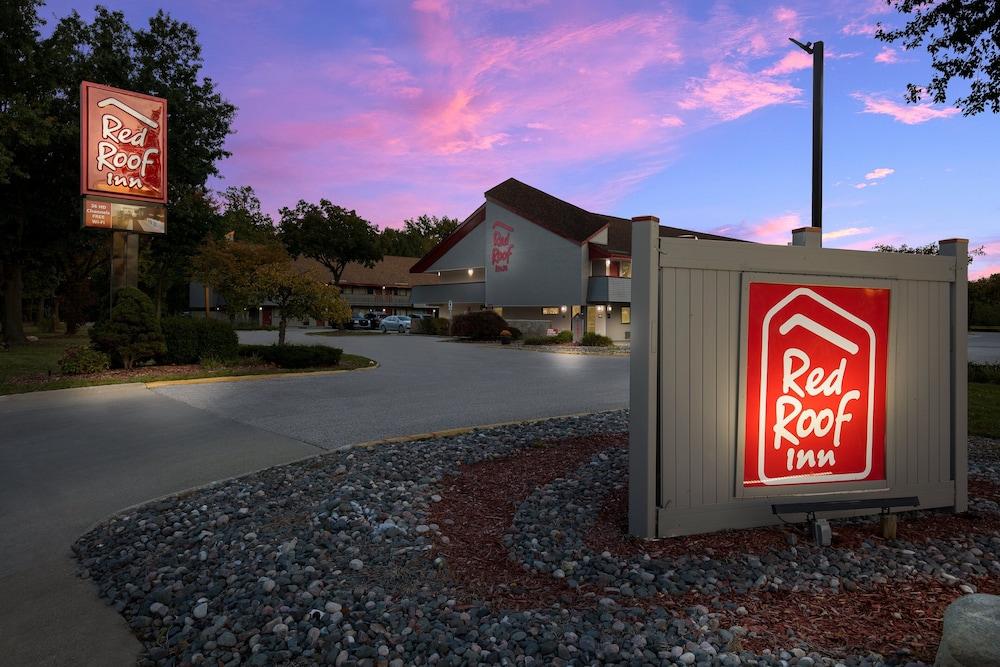 Pet Friendly Red Roof Inn Cleveland Westlake