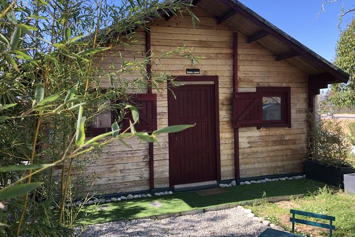 Pet Friendly Charming Chalet in the Green