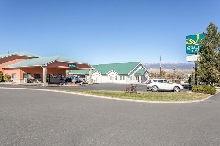 Pet Friendly Quality Inn Delta Gateway to Rocky Mountains