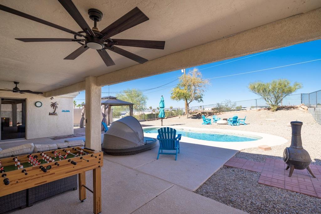 Spacious Havasu House with Pool & Hot Tub Pet Policy