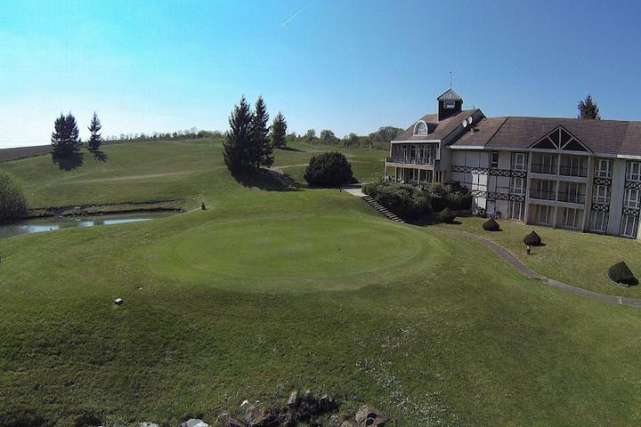Pet Friendly Golf Hotel de Mont Griffon