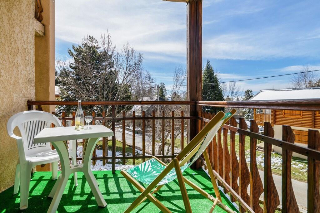 Pet Friendly 2BR Apt in Bolquère With Wonderful Mountain View