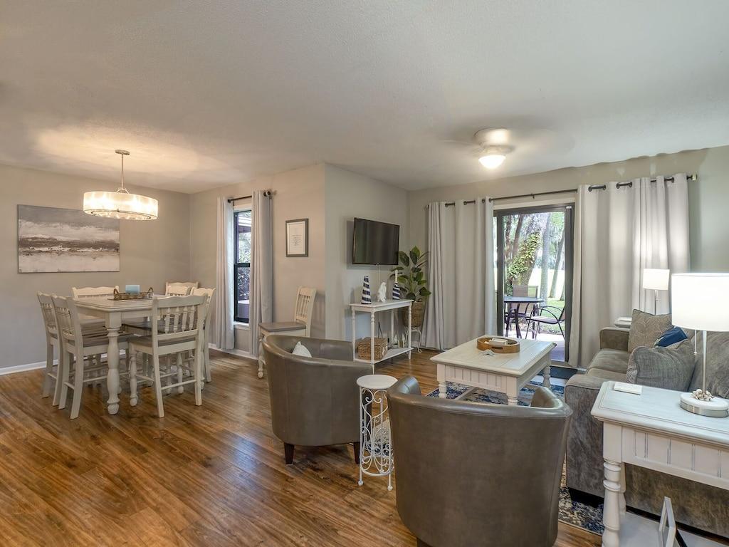 150 High Hammock Villa Pet Policy