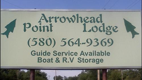 Pet Friendly Arrowhead Point Lodge & Campground