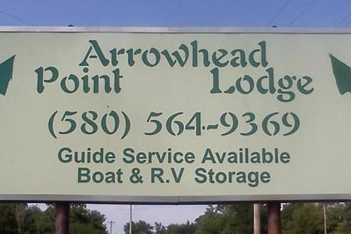 Pet Friendly Arrowhead Point Lodge & Campground