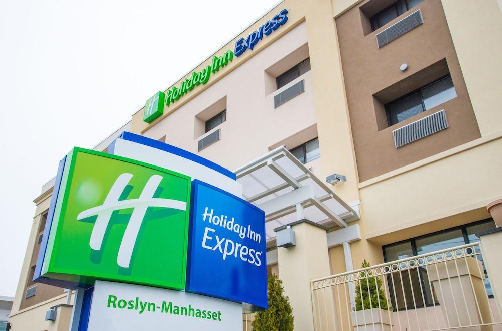 Pet Friendly Holiday Inn Express Roslyn - Manhasset Area an IHG Hotel