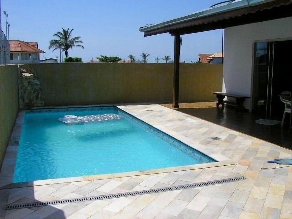 Pet Friendly Excellent House with Pool in Center Peruíbe