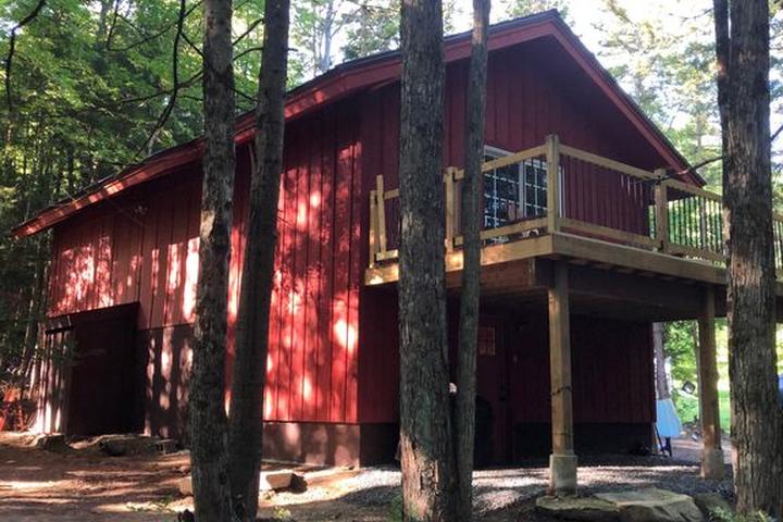 Pet Friendly Cottage in the Pines