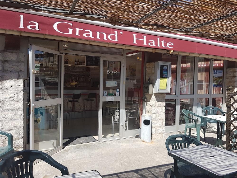 Pet Friendly Hôtel LA GRAND'HALTE