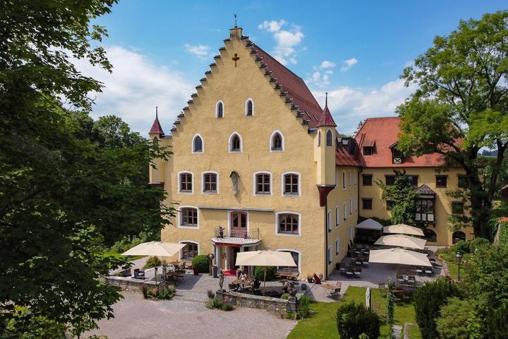 Pet Friendly Schloss Zu Hopferau
