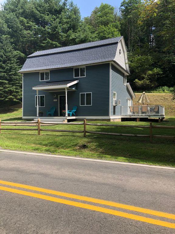 1st Class Rentals Cooperstown Pet Policy